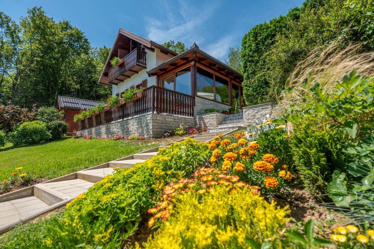 Holiday Home Mare Near River Karlovac Zewnętrze zdjęcie
